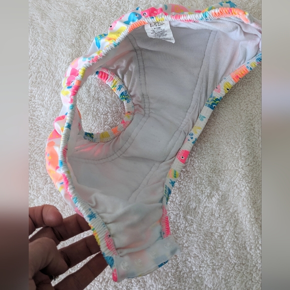 Sea Me Swim Swim Diaper. Colorful Fish Print. Size 6-12M - Picture 5 of 5